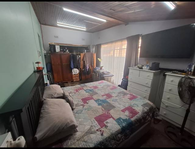4 BEDROOM HOUSE FOR SALE IN VANDERBIJLPARK CW 5